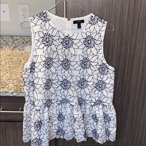 J.CREW EMBROIDERED FLORAL PEPLUM TANK TOP💓💓💓💓